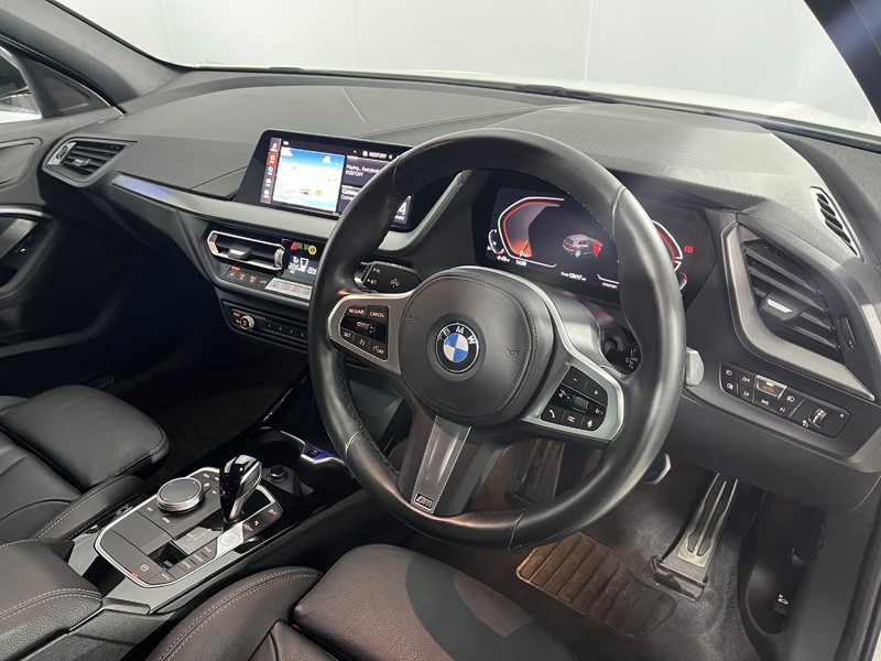 2023 (23) BMW 1 SERIES 118i [136] M Sport 5dr Step Auto [LCP] 5027830