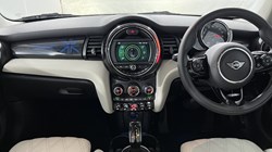 2020 (70) MINI HATCHBACK 1.5 Cooper Exclusive II 5dr Auto 5032317