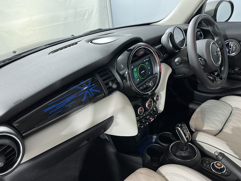 2020 (70) MINI HATCHBACK 1.5 Cooper Exclusive II 5dr Auto 5320512