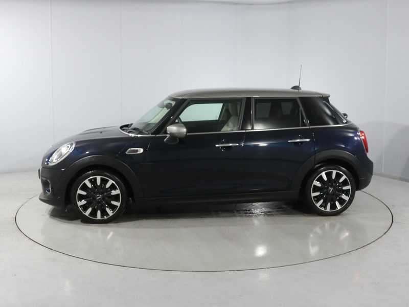 2020 (70) MINI HATCHBACK 1.5 Cooper Exclusive II 5dr Auto 5032357