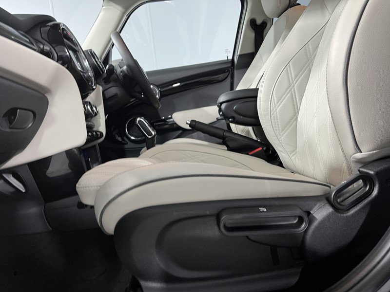 2020 (70) MINI HATCHBACK 1.5 Cooper Exclusive II 5dr Auto 5032347