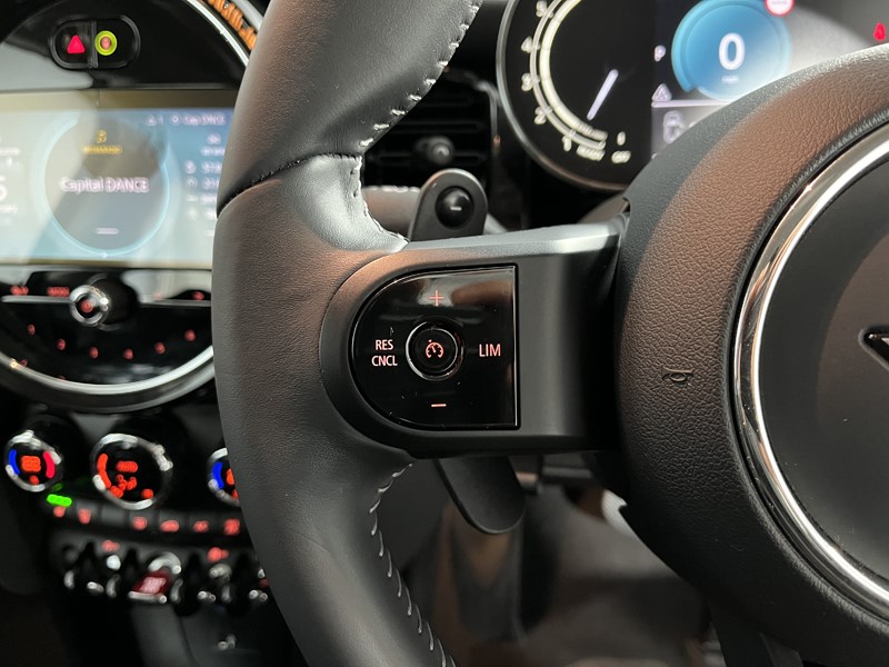 2022 (72) MINI HATCHBACK 2.0 Cooper S Classic 3dr Auto 5032219