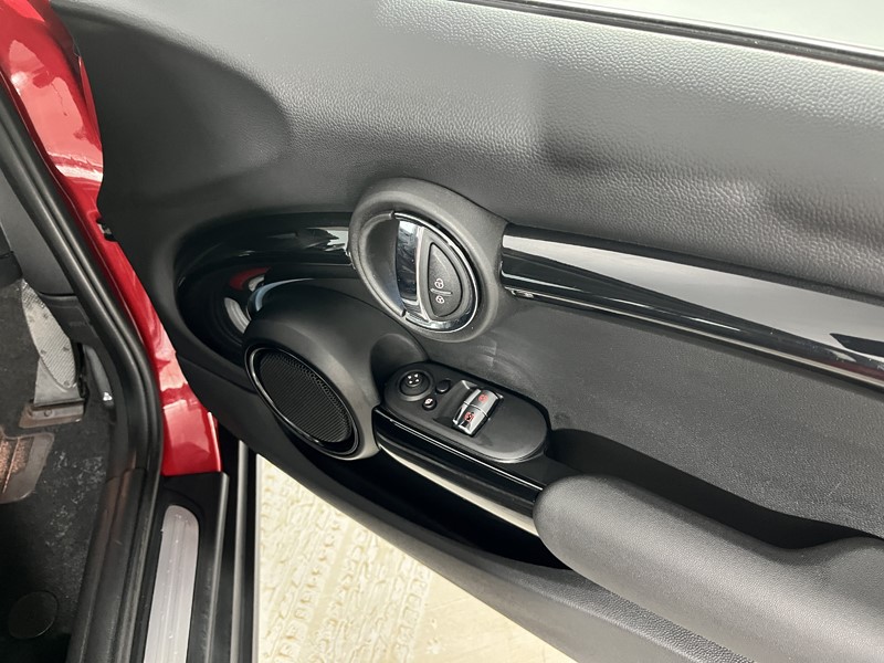 2022 (72) MINI HATCHBACK 2.0 Cooper S Classic 3dr Auto 5032216