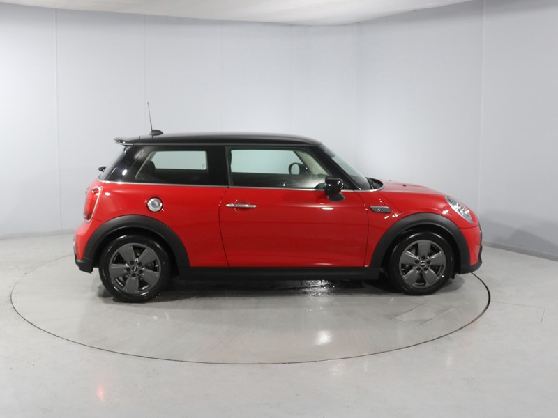 2022 (72) MINI HATCHBACK 2.0 Cooper S Classic 3dr Auto 5032200