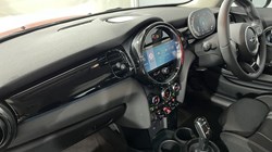 2022 (72) MINI HATCHBACK 2.0 Cooper S Classic 3dr Auto 5032204