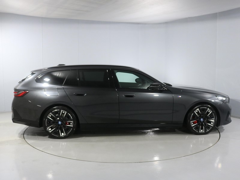 2025 (25) BMW I5 442kW M60 xDrive 84kWh 5dr Auto 5064498