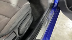 2020 (20) HYUNDAI IONIQ 1.6 GDi Hybrid Premium 5dr DCT 5032978