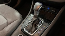 2020 (20) HYUNDAI IONIQ 1.6 GDi Hybrid Premium 5dr DCT 5032969