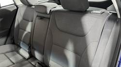 2020 (20) HYUNDAI IONIQ 1.6 GDi Hybrid Premium 5dr DCT 5032971