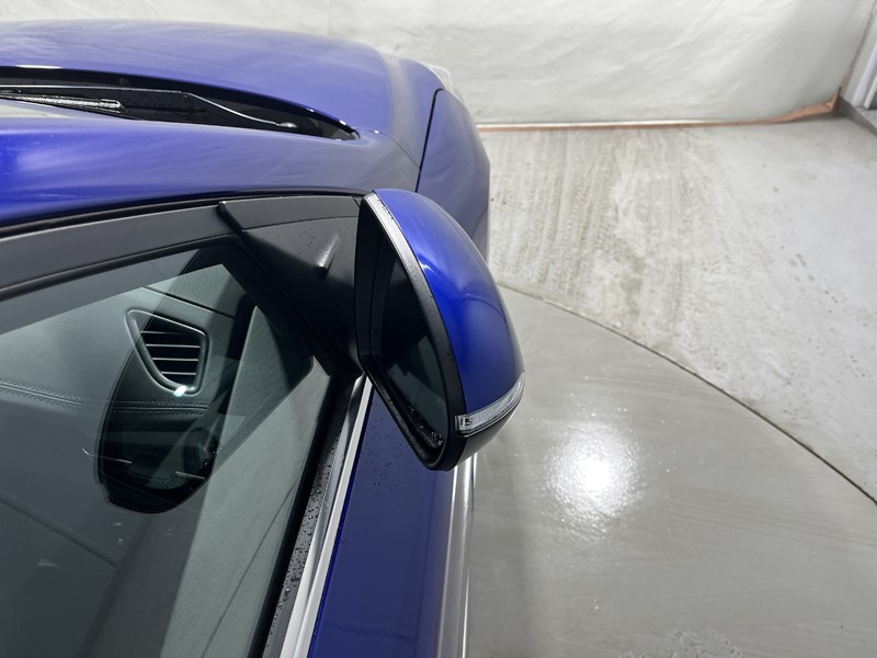 2020 (20) HYUNDAI IONIQ 1.6 GDi Hybrid Premium 5dr DCT 5032998