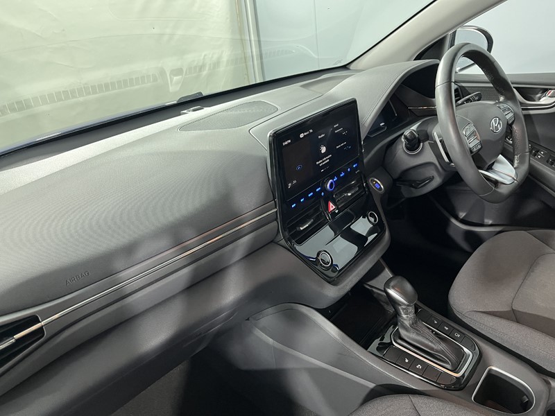 2020 (20) HYUNDAI IONIQ 1.6 GDi Hybrid Premium 5dr DCT 5032966