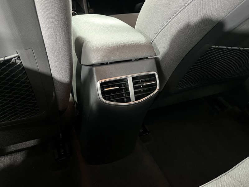 2020 (20) HYUNDAI IONIQ 1.6 GDi Hybrid Premium 5dr DCT 5032995