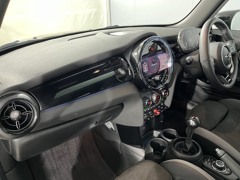 2022 (22) MINI HATCHBACK 2.0 John Cooper Works 3dr 5032052