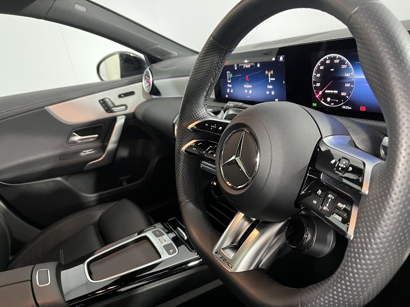 2024 (24) MERCEDES-BENZ A CLASS A35 4Matic Premium Plus 5dr Auto 5018080