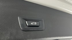 2019 (19) BMW X1 xDrive 20d xLine 5dr Step Auto 5042790