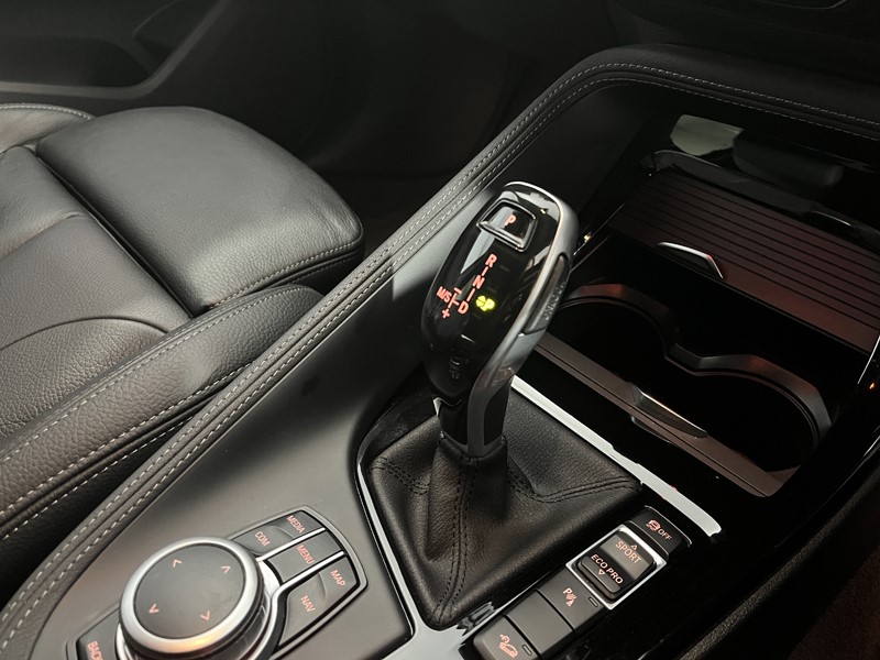 2019 (19) BMW X1 xDrive 20d xLine 5dr Step Auto 5042757