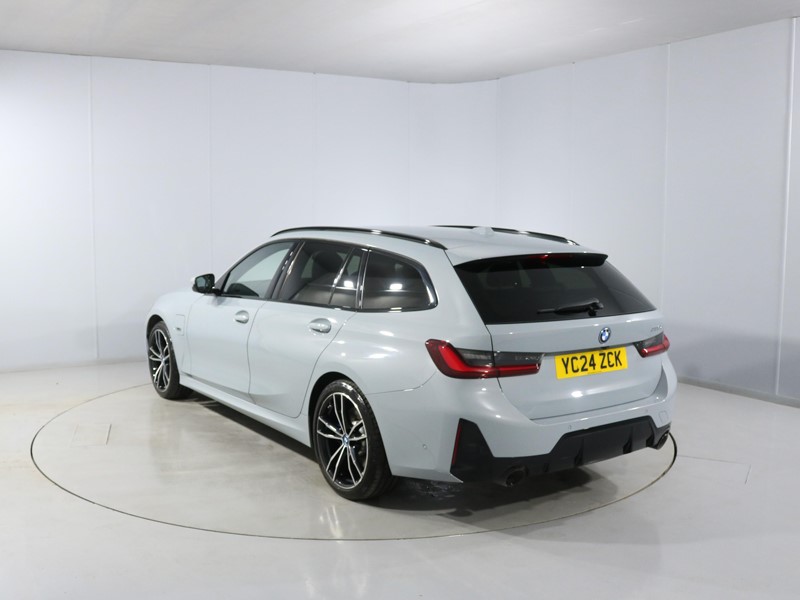 2024 (24) BMW 3 SERIES 330e M Sport 5dr Step Auto