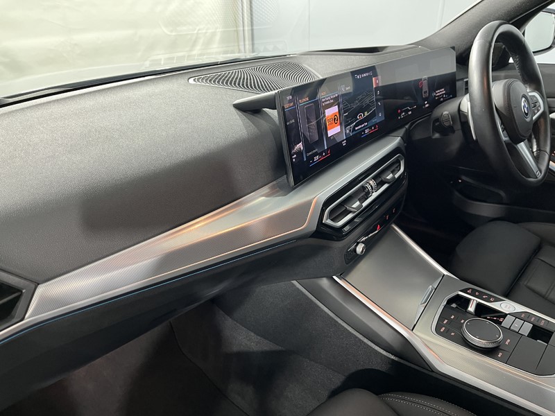 2024 (24) BMW 3 SERIES 330e M Sport 5dr Step Auto 5078270