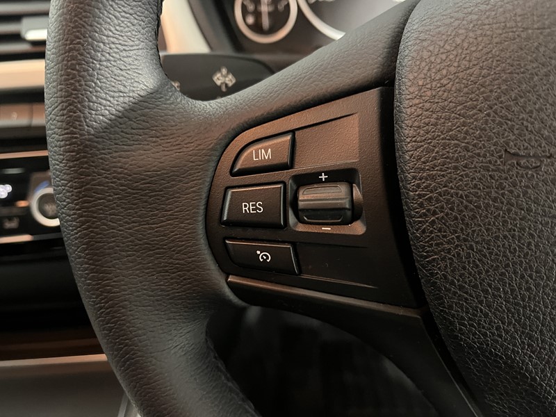 2018 (68) BMW 3 SERIES 320d xDrive SE 4dr Step Auto 5010704