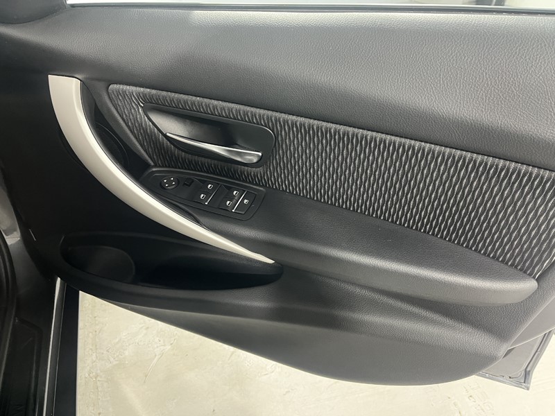 2018 (68) BMW 3 SERIES 320d xDrive SE 4dr Step Auto 5010701