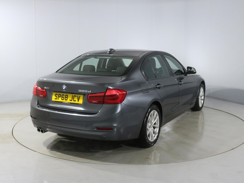 2018 (68) BMW 3 SERIES 320d xDrive SE 4dr Step Auto 5010726