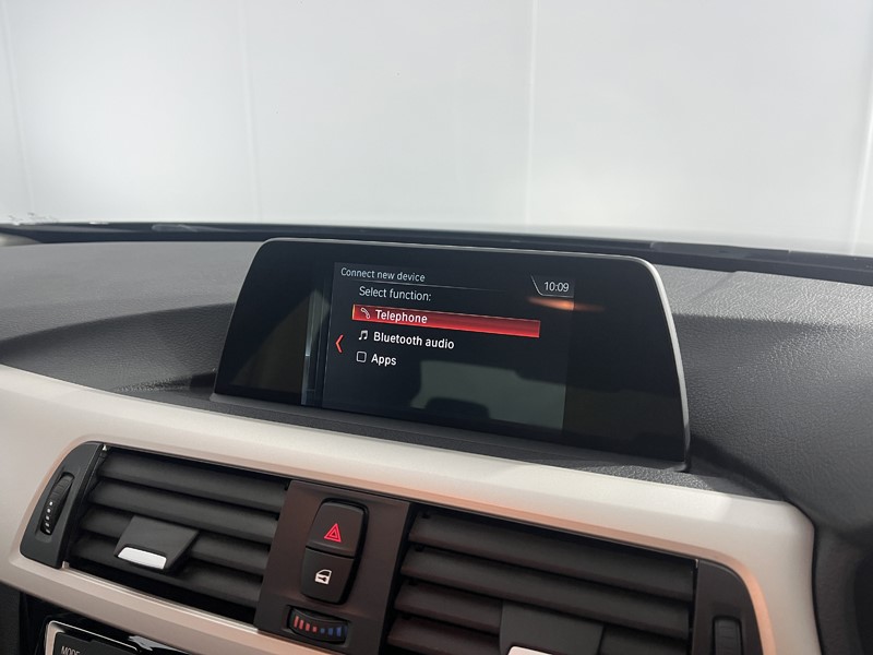 2018 (68) BMW 3 SERIES 320d xDrive SE 4dr Step Auto 5010710