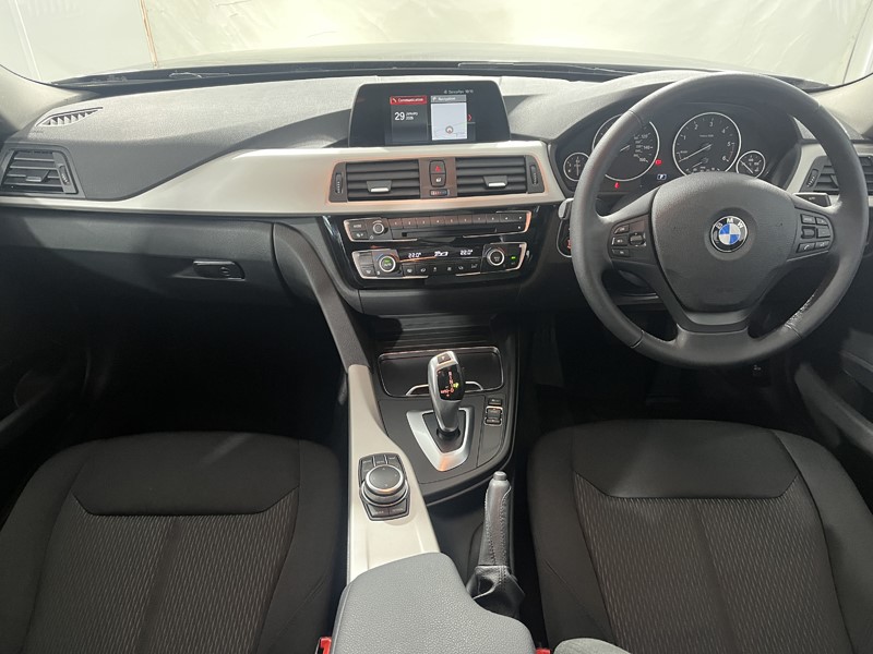 2018 (68) BMW 3 SERIES 320d xDrive SE 4dr Step Auto 5010685