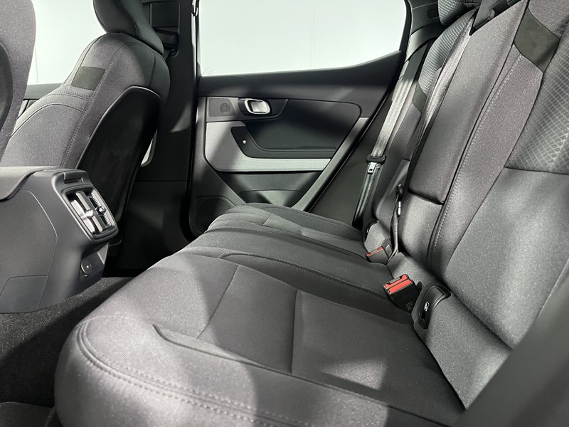 2024 (74) POLESTAR 2 0kW 8kWh Long Range Single motor 5dr Auto 5049354