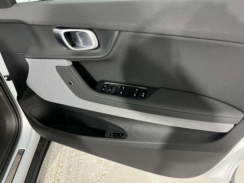 2024 (74) POLESTAR 2 0kW 8kWh Long Range Single motor 5dr Auto 5049342