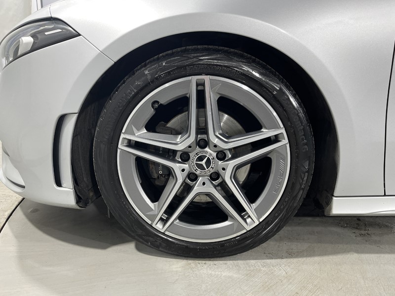 2021 (21) MERCEDES-BENZ A CLASS A180d AMG Line 5dr Auto 5043098