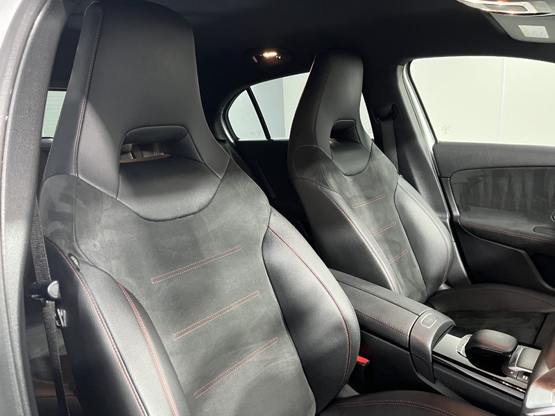 2021 (21) MERCEDES-BENZ A CLASS A180d AMG Line 5dr Auto 5043095