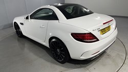 2017 (67) MERCEDES-BENZ SLC 180 AMG Line 2dr 9G-Tronic 5043024