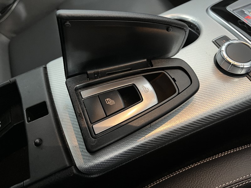 2017 (67) MERCEDES-BENZ SLC 180 AMG Line 2dr 9G-Tronic 5043020