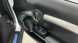 2019 (69) MINI HATCHBACK 2.0 Cooper S Exclusive II 3dr Auto 5049385