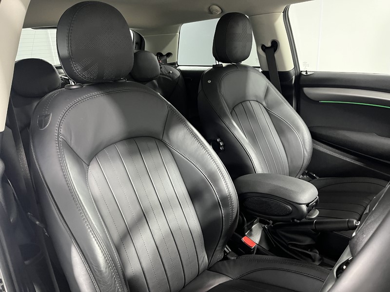 2019 (69) MINI HATCHBACK 2.0 Cooper S Exclusive II 3dr Auto 5049376