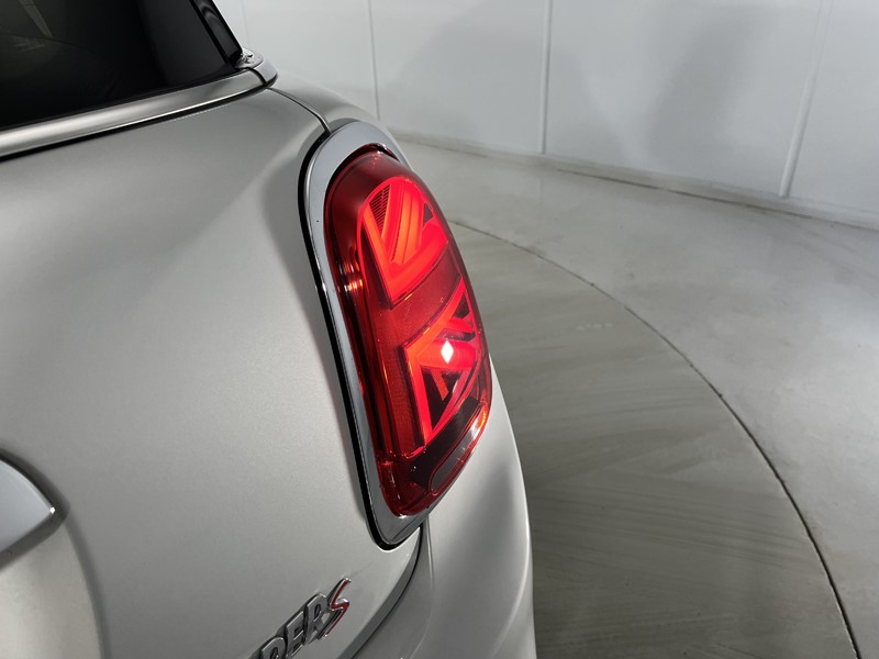 2019 (69) MINI HATCHBACK 2.0 Cooper S Exclusive II 3dr Auto 5049404