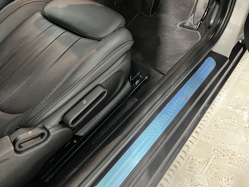 2019 (69) MINI HATCHBACK 2.0 Cooper S Exclusive II 3dr Auto 5049384