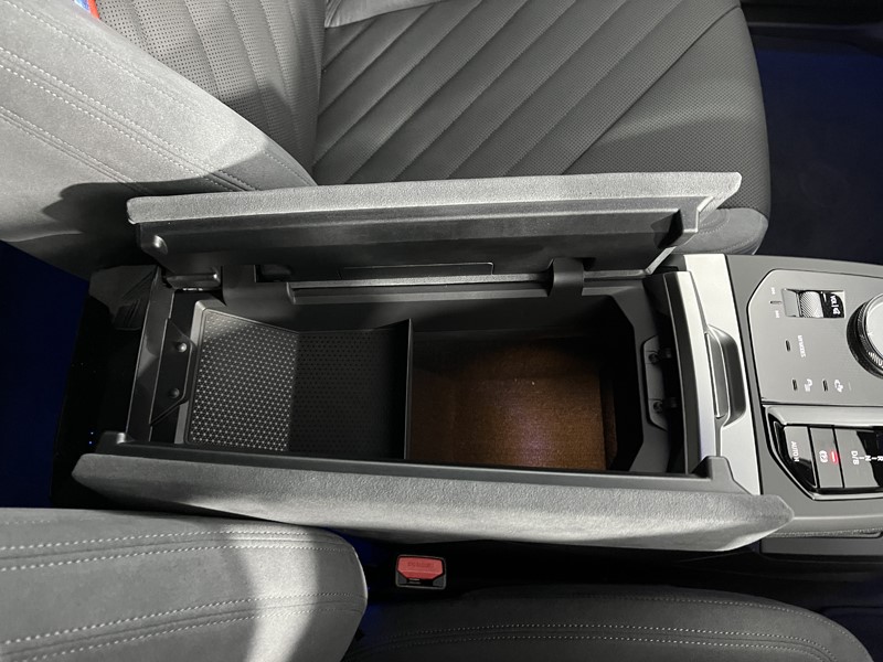 2025 (75) BMW iX 300kW xDrive45 M Sport 101kWh 5dr Auto 5119769