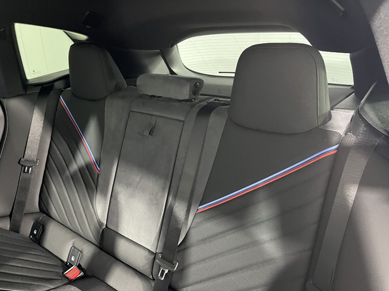 2025 (75) BMW iX 300kW xDrive45 M Sport 101kWh 5dr Auto 5119744