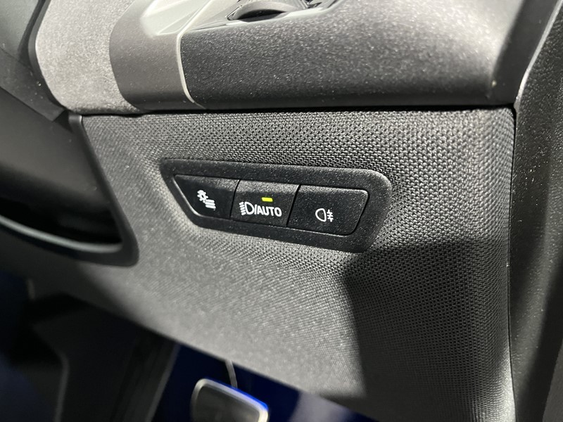 2025 (75) BMW iX 300kW xDrive45 M Sport 101kWh 5dr Auto 5119757