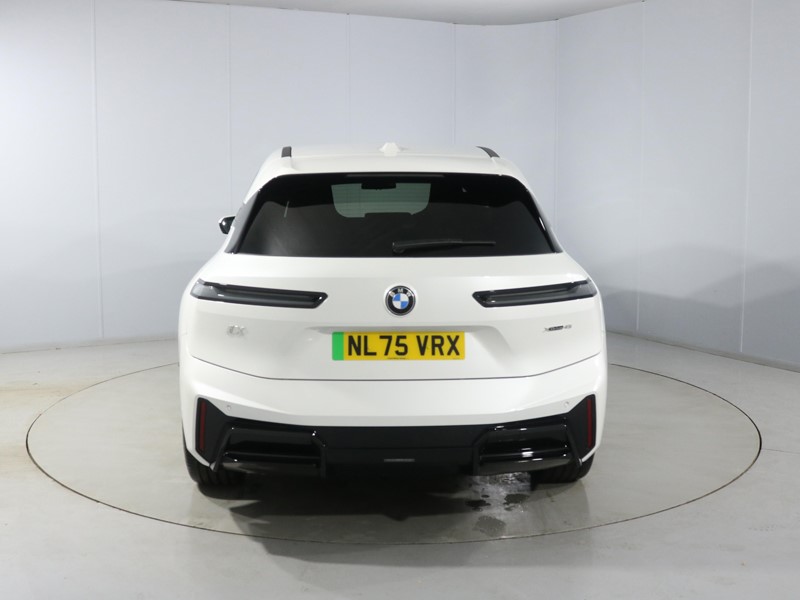 2025 (75) BMW iX 300kW xDrive45 M Sport 101kWh 5dr Auto 5119747