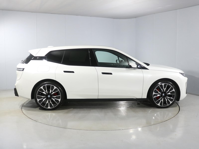 2025 (75) BMW iX 300kW xDrive45 M Sport 101kWh 5dr Auto 5119735