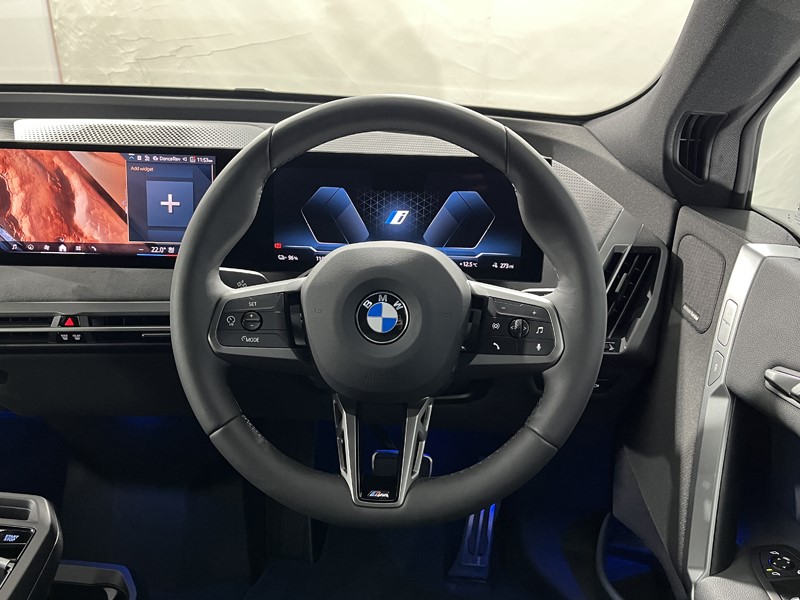 2025 (75) BMW iX 300kW xDrive45 M Sport 101kWh 5dr Auto 5119737