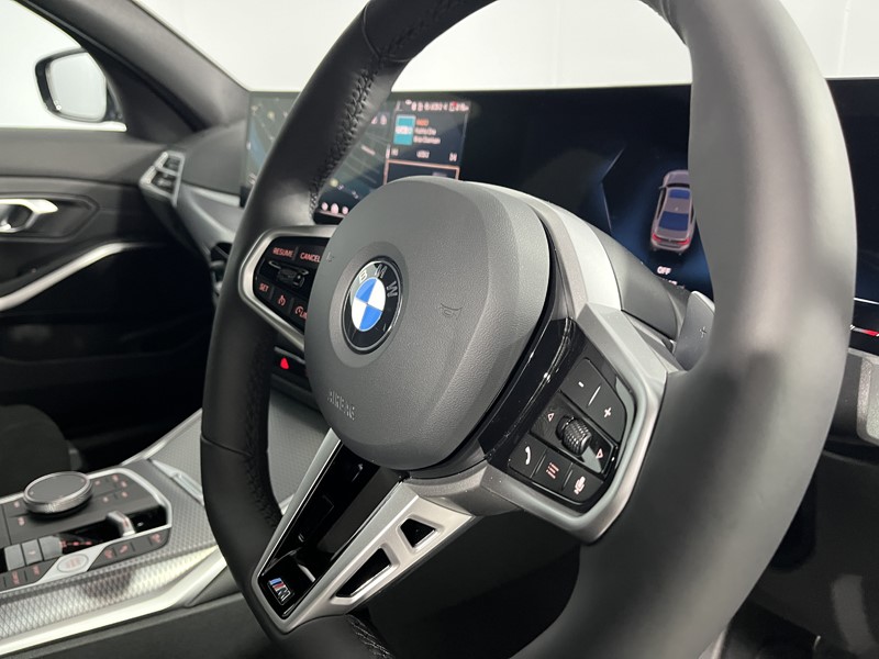2026 (75) BMW 3 SERIES 320i M Sport 4dr Step Auto 5366699