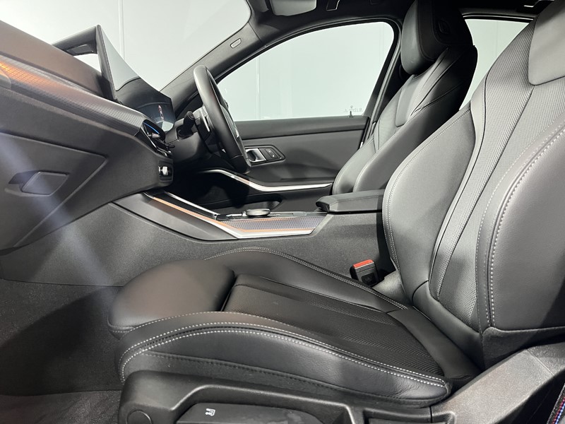 2025 (25) BMW 3 SERIES 320i M Sport 4dr Step Auto 5073042