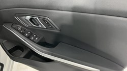 2025 (25) BMW 3 SERIES 320i M Sport 4dr Step Auto 5073026