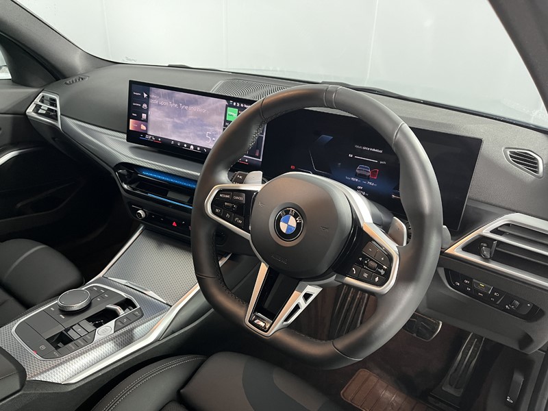 2025 (25) BMW 3 SERIES 320i M Sport 4dr Step Auto 5053787