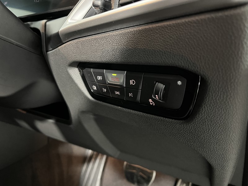 2025 (25) BMW 3 SERIES 320i M Sport 4dr Step Auto 5053802