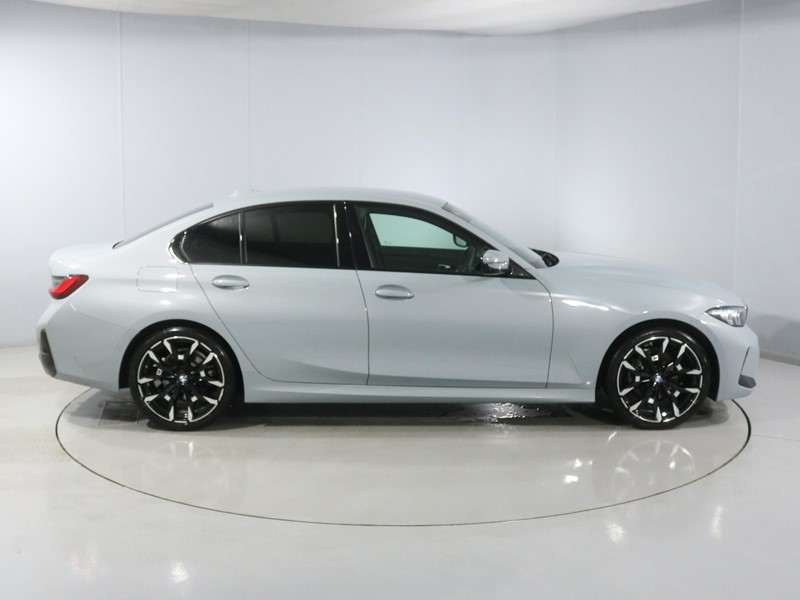 2025 (25) BMW 3 SERIES 320i M Sport 4dr Step Auto 5053784