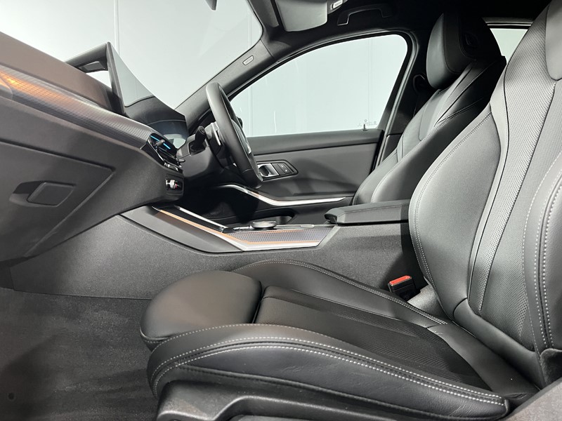 2025 (25) BMW 3 SERIES 320i M Sport 4dr Step Auto 5053817